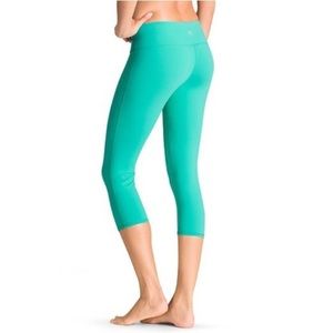 Athleta Teal Crop Leggings